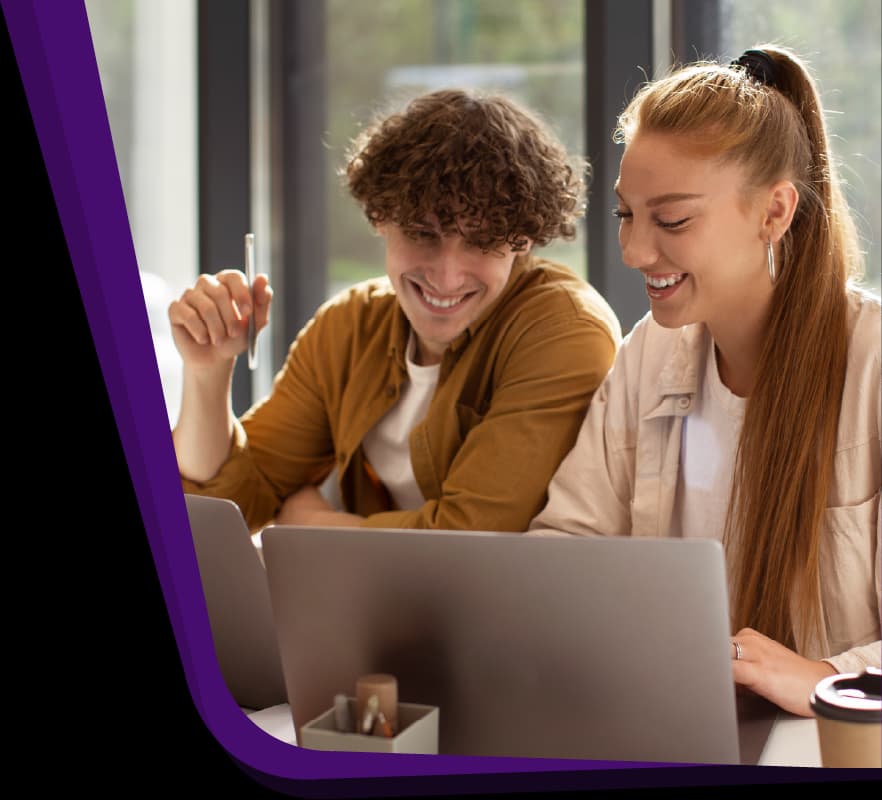 Estudiante de Grado Medio de FP online con Explora