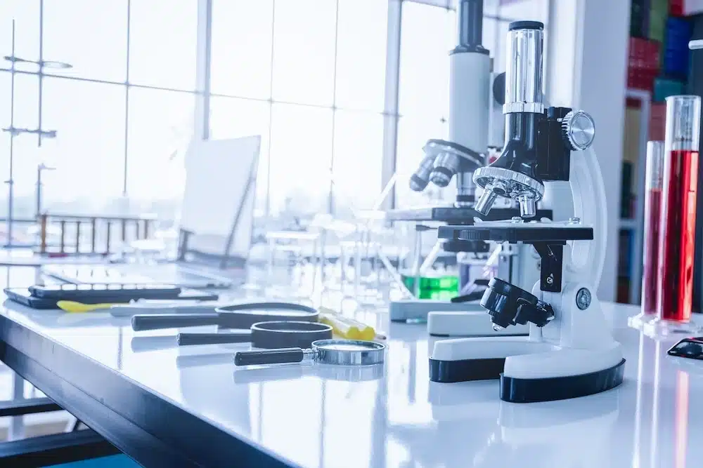 Técnico de laboratorio en hospitales